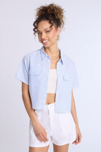 Linen-Blend Cropped Short Sleeve Button-Up Shirt thumbnail 5