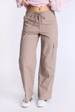 Poplin Mid Rise Baggy Cargo Pants thumbnail 1