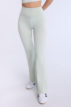Super Soft Fleeceback Flare Legging thumbnail 13