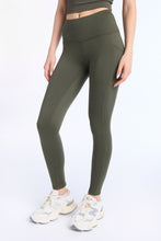Super Soft Fleeceback Pocket Legging thumbnail 10