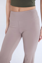 Super Smooth High Rise Super Flared Leggings thumbnail 10