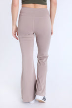 Super Smooth High Rise Super Flared Leggings thumbnail 11