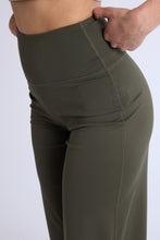 Super Smooth High Rise Straight Leggings thumbnail 3