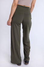 Super Smooth High Rise Straight Leggings thumbnail 4