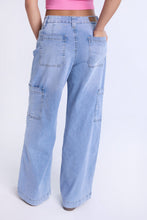 Super High Rise Wide Leg Cargo Jeans thumbnail 3