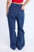 Super High Rise Comfort Waistband Baggy Jeans thumbnail 2