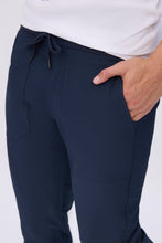 Traveler Jogger thumbnail 22