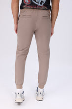 Traveler Jogger thumbnail 27