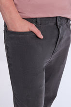 Liam Straight Jeans thumbnail 2