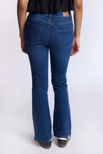 AERO Mid Rise Bootcut Jeans thumbnail 2