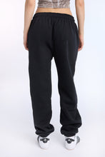 Peanuts Snoopy Relaxed Jogger thumbnail 4