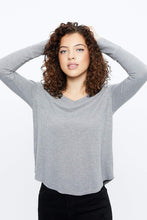 T-shirt gaufré manche longue col en V thumbnail 14