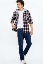 Liam Straight Jean thumbnail 1