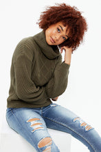 Pull col roulé à manches bouffantes thumbnail 7