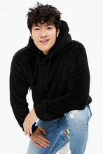 Sweat à capuche pullover en peluche thumbnail 8