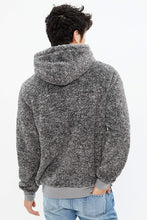 Sweat à capuche pullover en peluche thumbnail 6