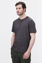 T-shirt henley thumbnail 4