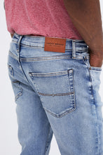 223 Straight Jean thumbnail 3
