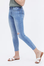Mid Rise Ava Skinny Jean thumbnail 3