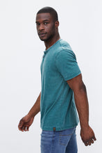 T-shirt délavé effet usé à col cranté thumbnail 3