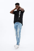 Max Stretch Skinny Destroyed Jean thumbnail 2