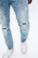 Max Stretch Skinny Destroyed Jean thumbnail 3