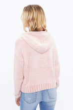 Pull en chenille lustrée à capuche thumbnail 4