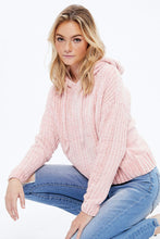 Pull en chenille lustrée à capuche thumbnail 1