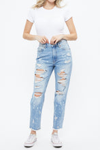 High Rise Mom Jean thumbnail 2