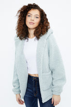 Cardigan sherpa à capuche thumbnail 8