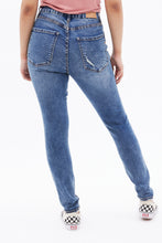 Seriously Stretchy High Rise Curvy Jegging thumbnail 4