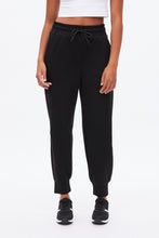 AERO Tech Fleece Jogger thumbnail 2