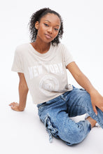 Super Soft Aéropostale New York 87 Graphic Boxy Crop Tee thumbnail 3