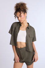 Linen-Blend Cropped Short Sleeve Button-Up Shirt thumbnail 1