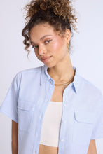 Linen-Blend Cropped Short Sleeve Button-Up Shirt thumbnail 6