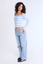 Low Rise Baggy Jeans thumbnail 4