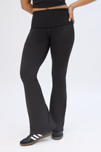 Super Smooth Fold-Over Flare Pocket Leggings thumbnail 6