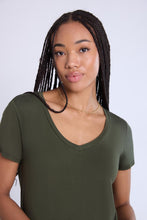 Short Sleeve V-Neck Relaxed Tee thumbnail 10