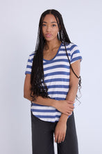 Short Sleeve V-Neck Relaxed Tee thumbnail 13