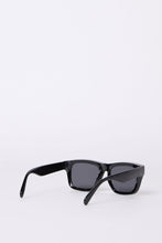 Thick Frame Wayfarer Sunglasses thumbnail 4