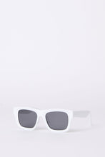 Thick Frame Wayfarer Sunglasses thumbnail 8