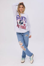New York Giants Graphic Crew Neck Sweatshirt thumbnail 2