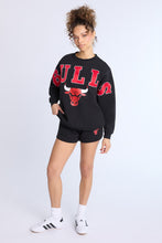 Chicago Bulls Graphic Crew Neck Oversized Sweatshirt thumbnail 4