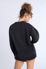 Chicago Bulls Graphic Crew Neck Oversized Sweatshirt thumbnail 5