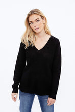 V-Neck Waffle Popcorn Sweater thumbnail 4