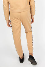 Jogger à bandes latérales damier pour femmes thumbnail 9
