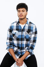 North Western 2 Pocket Plaid Flannel thumbnail 1