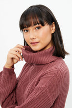 Pull col roulé à manches bouffantes thumbnail 14