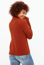 Pull col roulé à manches bouffantes thumbnail 17