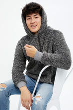 Sweat à capuche pullover en peluche thumbnail 4